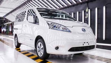 Nissan Mulai Pengiriman Global Van Listrik Generasi Terbaru e-NV200