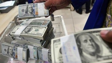 DOLAR AS: Trump Beri Sinyal KTT Berpeluang Terselenggara, Indeks Tertekan Pagi Ini