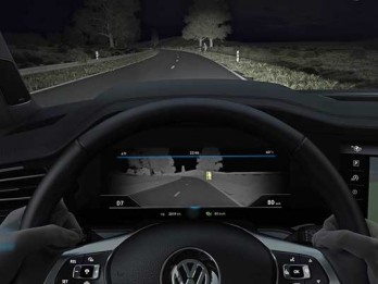 Inovasi VW Touareg Baru: Night Vision Bikin Aman Saat Mengemudi Dalam Gelap