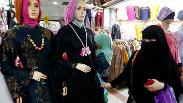 54 UMKM Binaan Program OK OCE Jualan di Mall