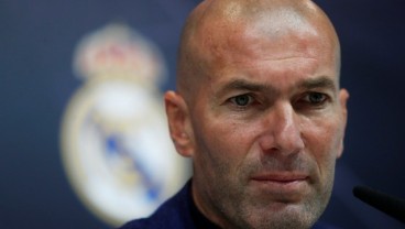 Zidane Mundur Sebagai Pelatih Real Madrid