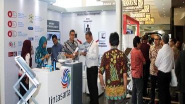 Lintasarta Bagikan Paket Ramadan & Pengobatan Gratis