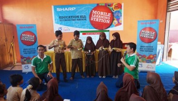 Sharp Electronics Indonesia Perkuat Program Mobile Learning Station