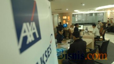 AXA Mandiri Salurkan Dana Tabbaru Rp 847 Juta kepada Baznas