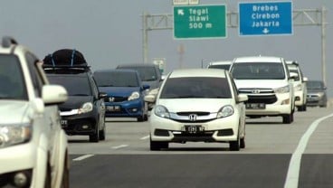 MUDIK LEBARAN 2018: Naik Mobil Mewah, tetapi Buang Sampah Sembarang