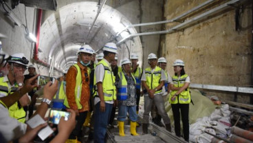 Ini Kesan Menko Darmin Nasution Saat Tinjau Proyek MRT