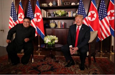 KTT AS-Korut: Trump Optimistis Sukses, Kim Jong-un Tersenyum