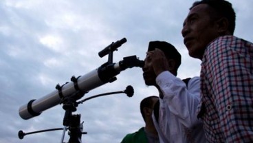 Tim Observatorium Bosscha Amati Hilal di Lembang