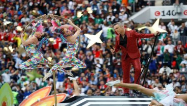 PIALA DUNIA 2018: Putin Buka Turnamen Empat Tahunan dengan Gemerlap