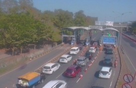 JELAJAH JAWA BALI 2018: H+1 Lebaran, Tol Suramadu Arah Surabaya Dipadati Kendaraan