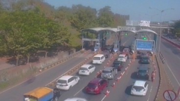 JELAJAH JAWA BALI 2018: H+1 Lebaran, Tol Suramadu Arah Surabaya Dipadati Kendaraan