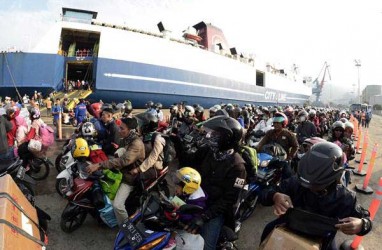 Arus Balik Lebaran, Kemenhub Lepas 407 Sepeda Motor Pemudik Dengan Kapal Laut Ke Jakarta  