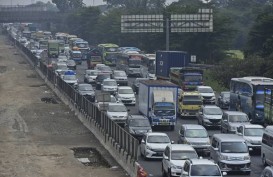 ARUS BALIK LEBARAN 2018: Sebanyak 90.000 Kendaraan Kembali Lalui Jakarta-Cikampek