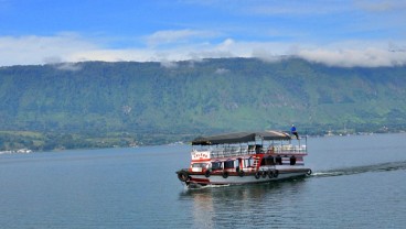 Feri Tenggelam di Danau Toba, 37 Korban  Dievakuassi