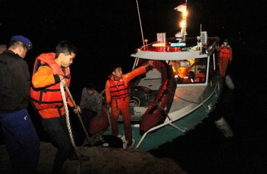 Tinjau Korban dan Lokasi Kapal Tenggelam, Plh Gubernur Sumut Ingatkan Pentingnya Aspek Keselamatan
