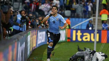 HASIL PIALA DUNIA 2018: Suarez Bawa Uruguay ke 16 Besar 