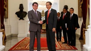 Menlu Jepang Kunjungi Presiden Jokowi di Istana Merdeka