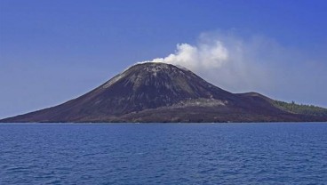 Gunung Anak Krakatau Erupsi, Nakhoda Diminta Waspada