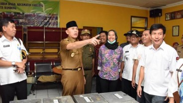 PILGUB JABAR 2018: Iriawan Kunjungi 4 TPS, Dimana Saja?