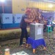 Pilgub Riau 2018: Hujan Gerimis, Pemilih di TPS Gubernur Riau Baru 7 Orang
