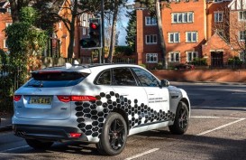 Jaguar Uji-Coba Mobil Pintar dan Terhubung di Jalan Inggris