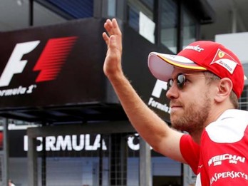 Hambat Pebalap Renault, Vettel Kena Hukuman Start di Austria