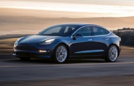 Tesla Selesaikan Target Produksi Model 3