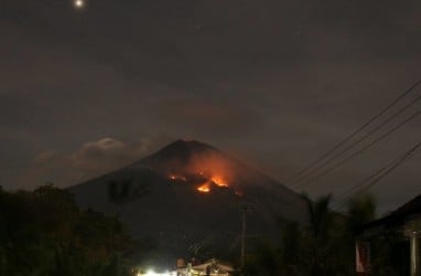 Gunung Agung Meletus Strombolian, Ini Penjelasannya