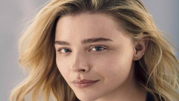 Aktris Chloe Grace Moretz Berani Tampil Tanpa Make up