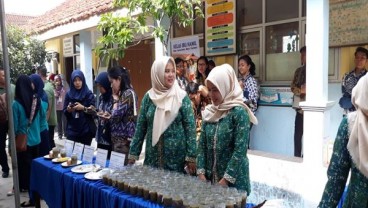 Bubur Kacang Hijau Desa Tangkil Sambut Jokowi dan Presiden World Bank