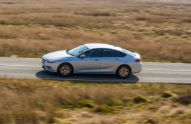 Vauxhall Insignia Grand Sport Raih Auto Express Family of the Year 2018