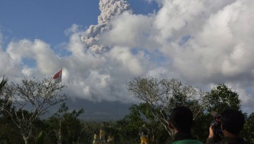 Aktivitas Kegempaan Gunung Agung Relatif Menurun