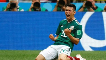 Bersinar di Piala Dunia, Lozano Diminati MU & Barca