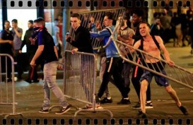 PIALA DUNIA 2018: Prancis Ke Final, Fans dan Polisi Bentrok di Champs Elysees 