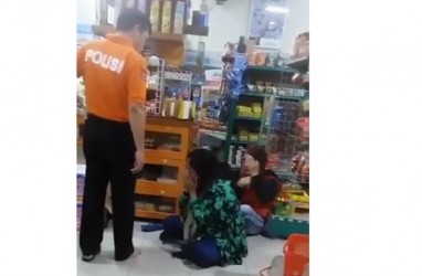 Kapolri Copot Polisi Penganiaya Pencuri Minimarket