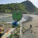 Hindari Mandi di Pantai, Gelombang Tinggi Mengantai Pesisir Cilacap hingga Yogyakarta