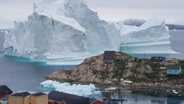 Gara-gara Gunung Es Raksasa, Sebuah Desa di Greenland Terancam Tsunami