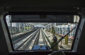 Seluruh Kereta LRT Jakpro Buatan Korsel Tiba di Jakarta