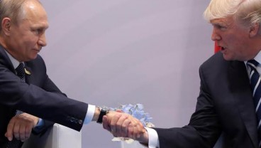 Lama Tak Harmonis, Trump dan Putin Gelar KTT Pertama