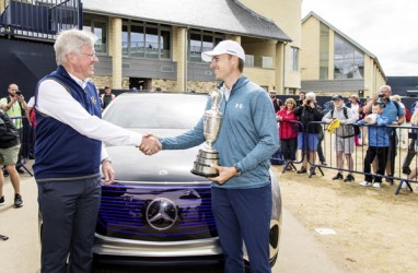 Mercedes-Benz Tampilkan Masa Depan Elektromobilitas di Ajang Golf Open ke-147 