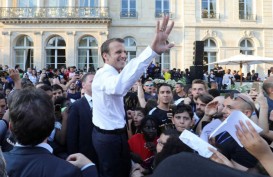 Kesuksesan Prancis Juara Dunia Tak Dongkrak Popularitas Macron