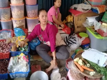 Pedagang di Pasar Semarang Enggan Berjualan Jengkol