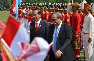 Presiden Jokowi Tawarkan Pesawat N-219 Kepada Mikronesia