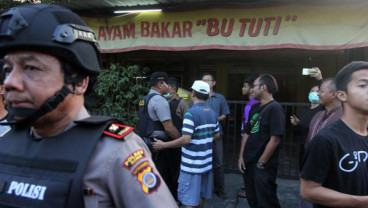 Seorang Teroris Ditangkap di Rumah Makan, Wanita Bercadar Teriakkan Takbir Berkali-Kali