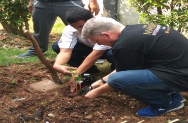 Dubes Afsel Peringati Kelahiran Mandela di Panti Dinsos DKI