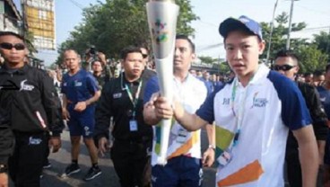 ASIAN GAMES 2018: Cucu Pendiri AQUA Ikut Pawai Obor di Yogyakarta