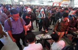 PEMBARUAN TIKET KRL  : Prahara di Tubuh Commuter Line 