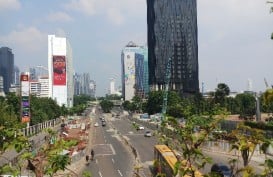 Ada Rerumputan di Depan Halte Trotoar Baru Sudirman, Warga Kebingungan