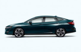 Honda Targetkan Clarity PHEV Terjual 1.000 Unit Setahun