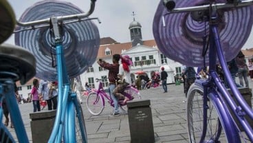 Banyak Pengunjung Kota Tua Belum Paham Menggunakan Mesin TPE